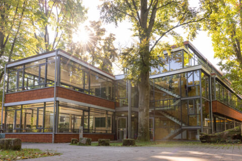 Unterrichtsgebäude des IFA